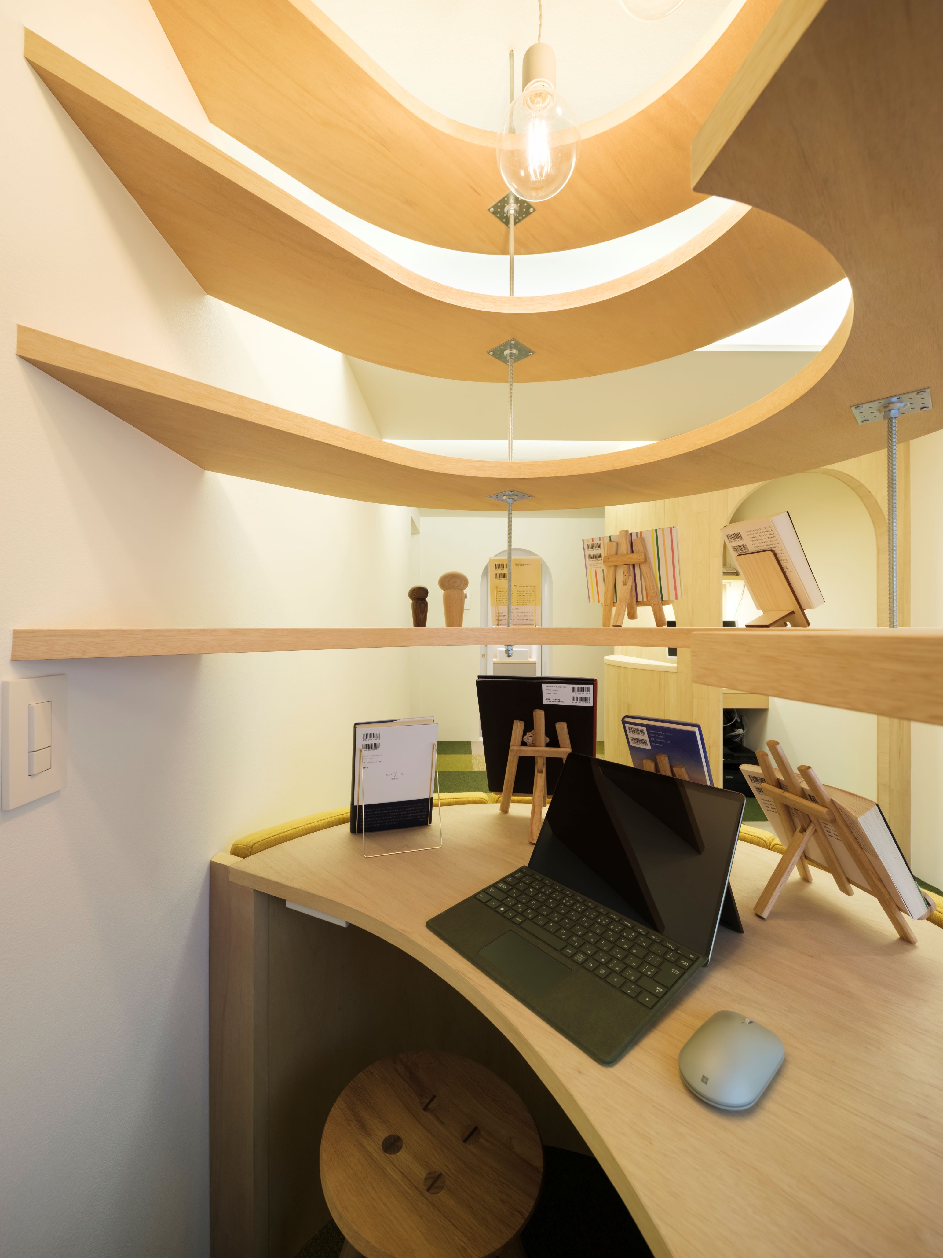 自由が丘・月と梟歯科