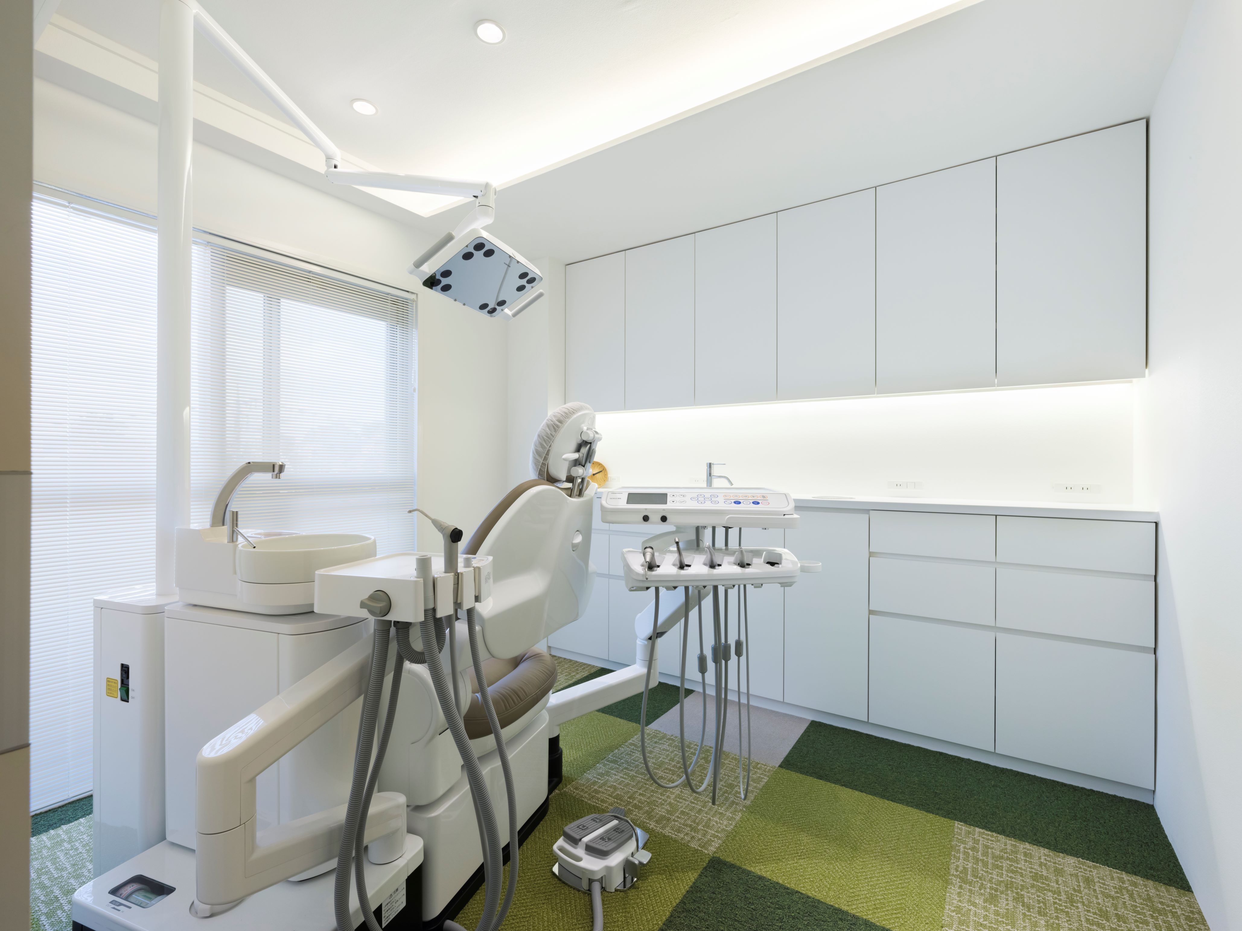 自由が丘・月と梟歯科